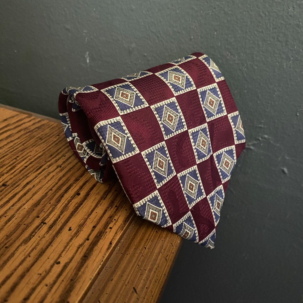 Vintage Classic Geoffery Beene Men Silk Necktie